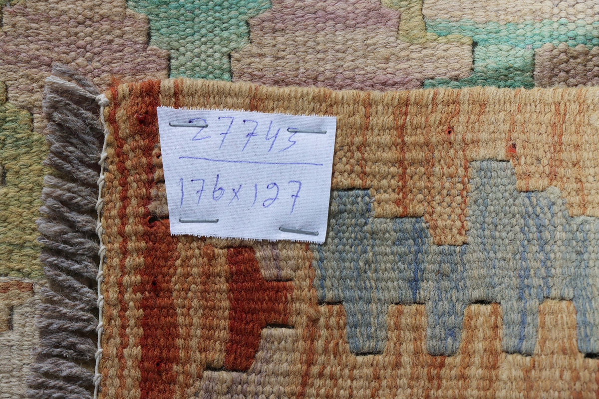 Pastel Large Diamond Kilim Rug, 176 × 127 cm — view 7