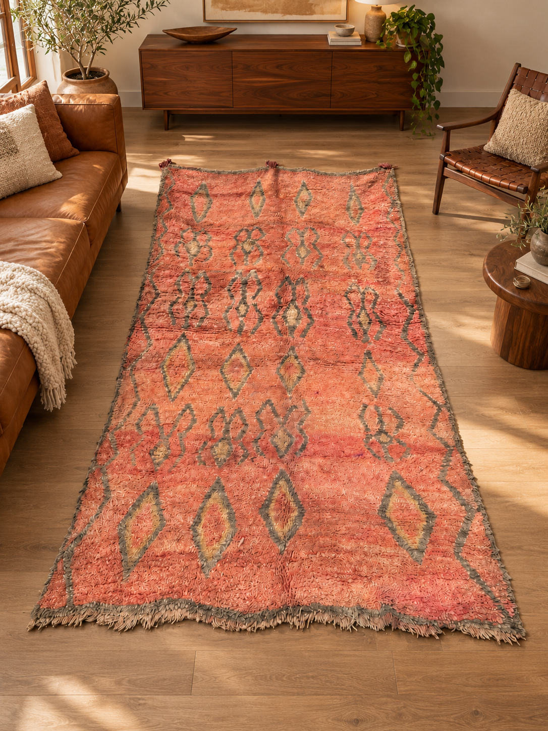 AI-generated room inspiration: Apricot Vintage Moroccan Rug with Open Diamonds, 350 × 180 cm.