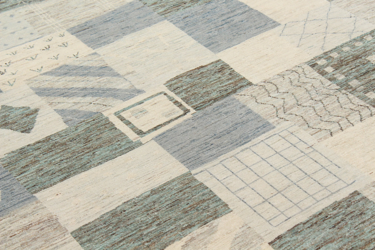 Gray Afghan Rug with Graphic Blocks, 307 × 245 cm, view 4.