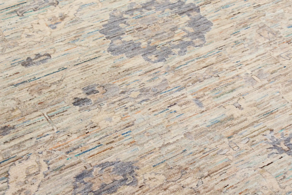 Cream-Gray Wool Rug with Fine Vine Motifs, 300 × 248 cm, view 6.