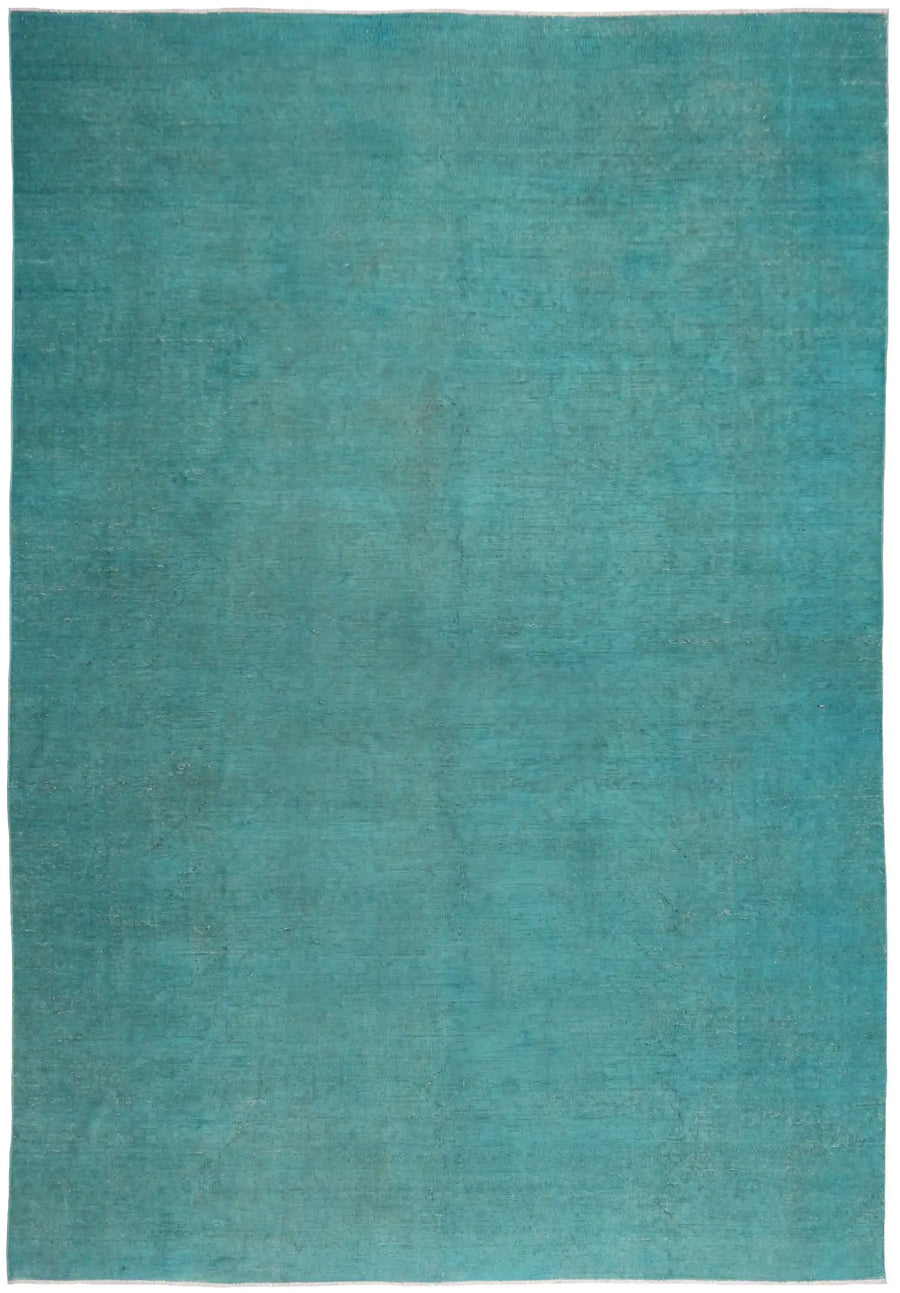 Turquoise Wool Rug with a Quiet Field, 412 × 297 cm, overall view.