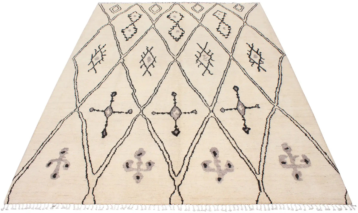 Cream Afghan Rug with Black Diamonds, 420 × 304 cm, view 2.