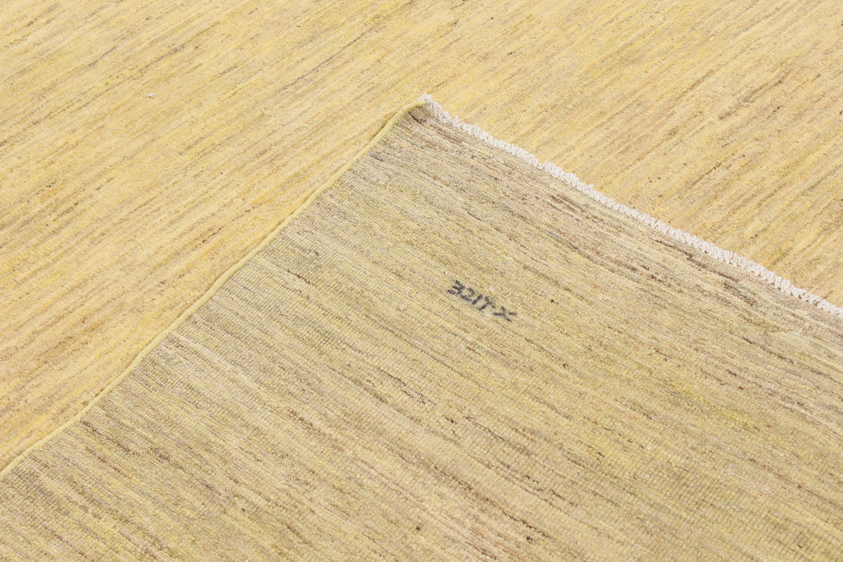 Golden Beige Wool Rug with a Quiet Field, 300 × 235 cm, view 5.