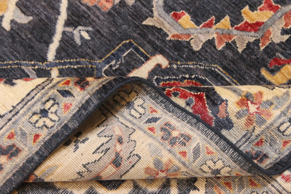 Dark Ziegler Rug with a Light Border, 422 × 307 cm, view 7.