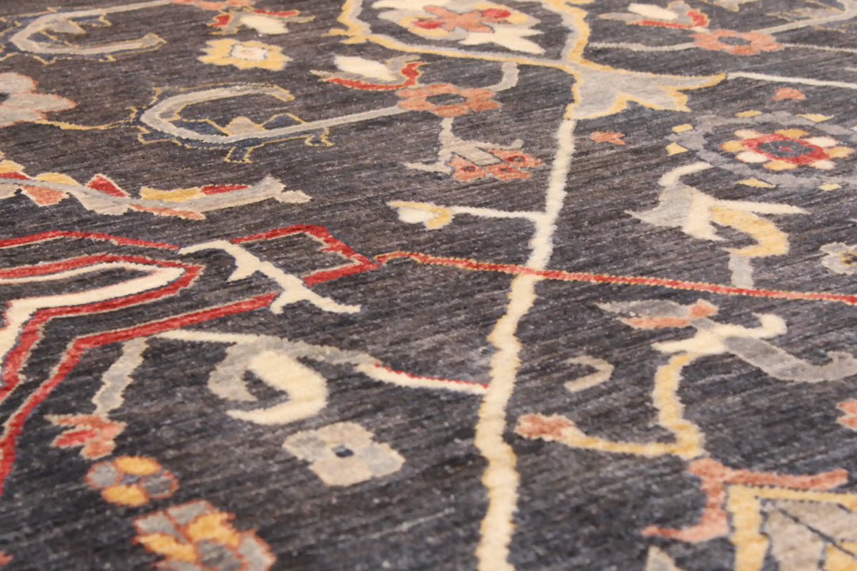 Dark Ziegler Rug with a Light Border, 422 × 307 cm, view 8.