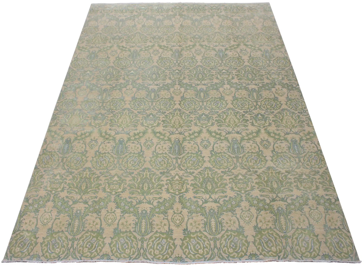 Green Ziegler Rug with Floral Motifs, 427 × 296 cm, view 2.
