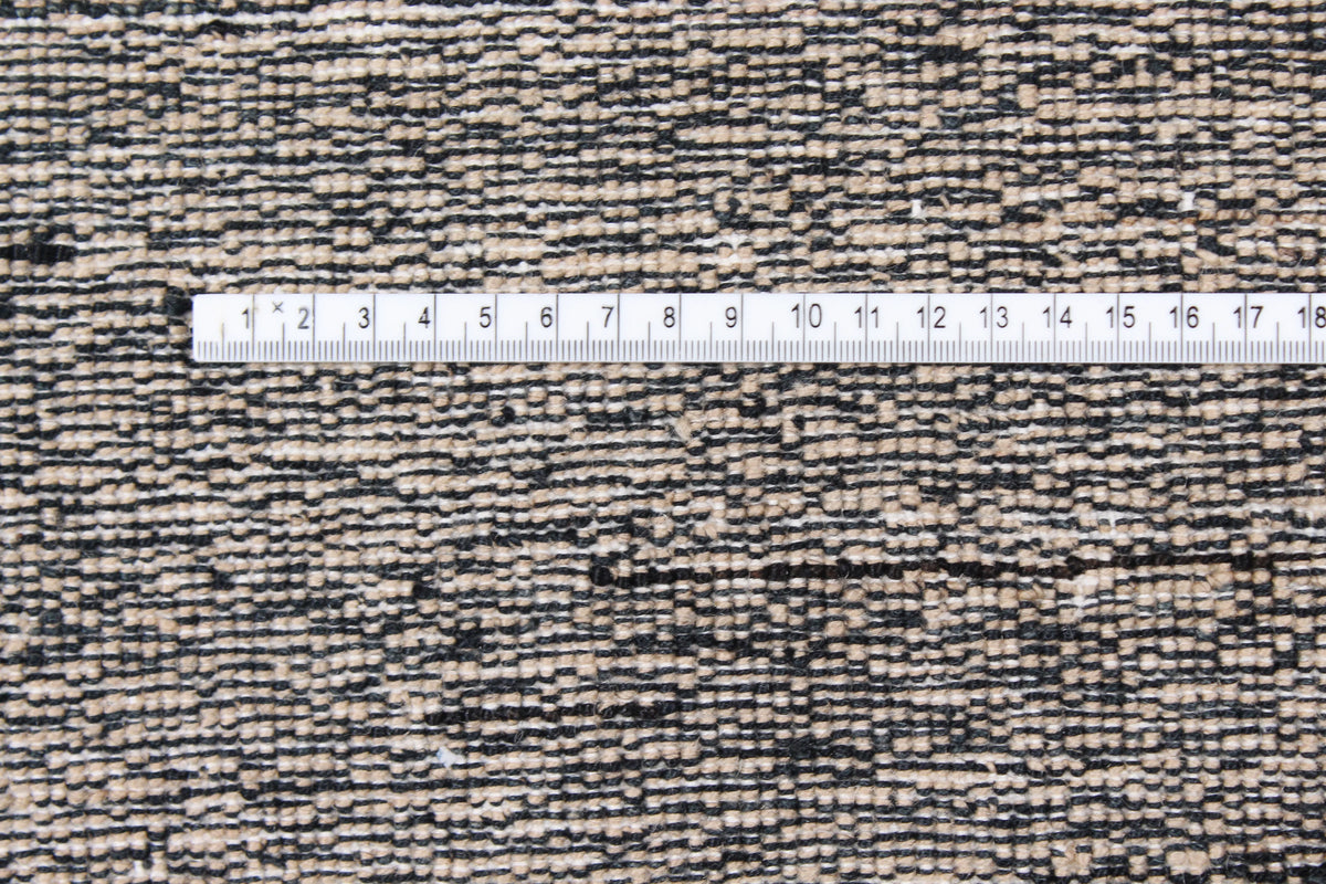 Gray Wool Rug with Fine Horizontal Variation, 303 × 241 cm, view 6.