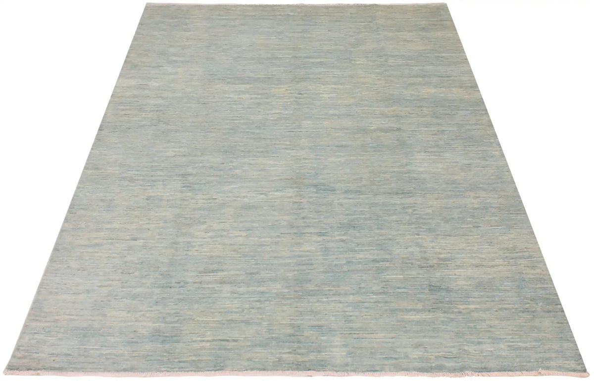 Large Light Blue Wool Rug with Tonal Variation, 383 × 290 cm, view 2.