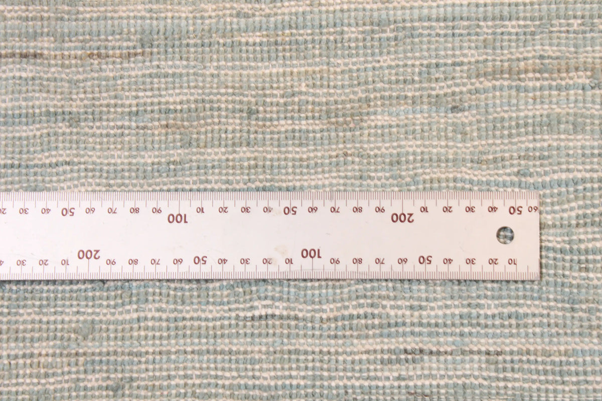 Large Light Blue Wool Rug with Tonal Variation, 383 × 290 cm, view 7.