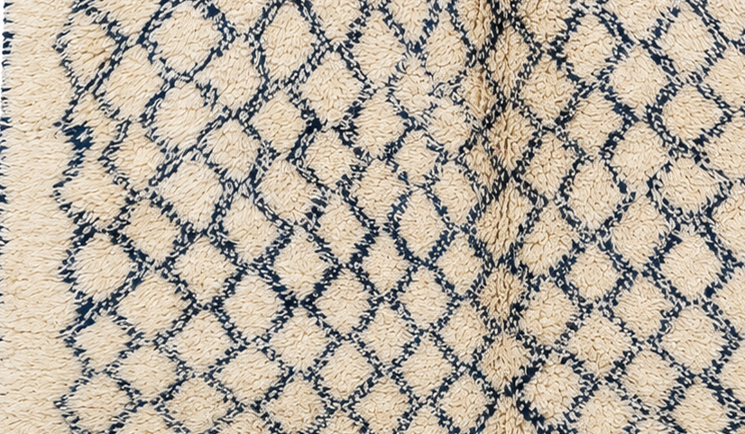 Detail of Cream Vintage Beni Ourain Rug with Dark Diamond Grid, 300 × 260 cm.