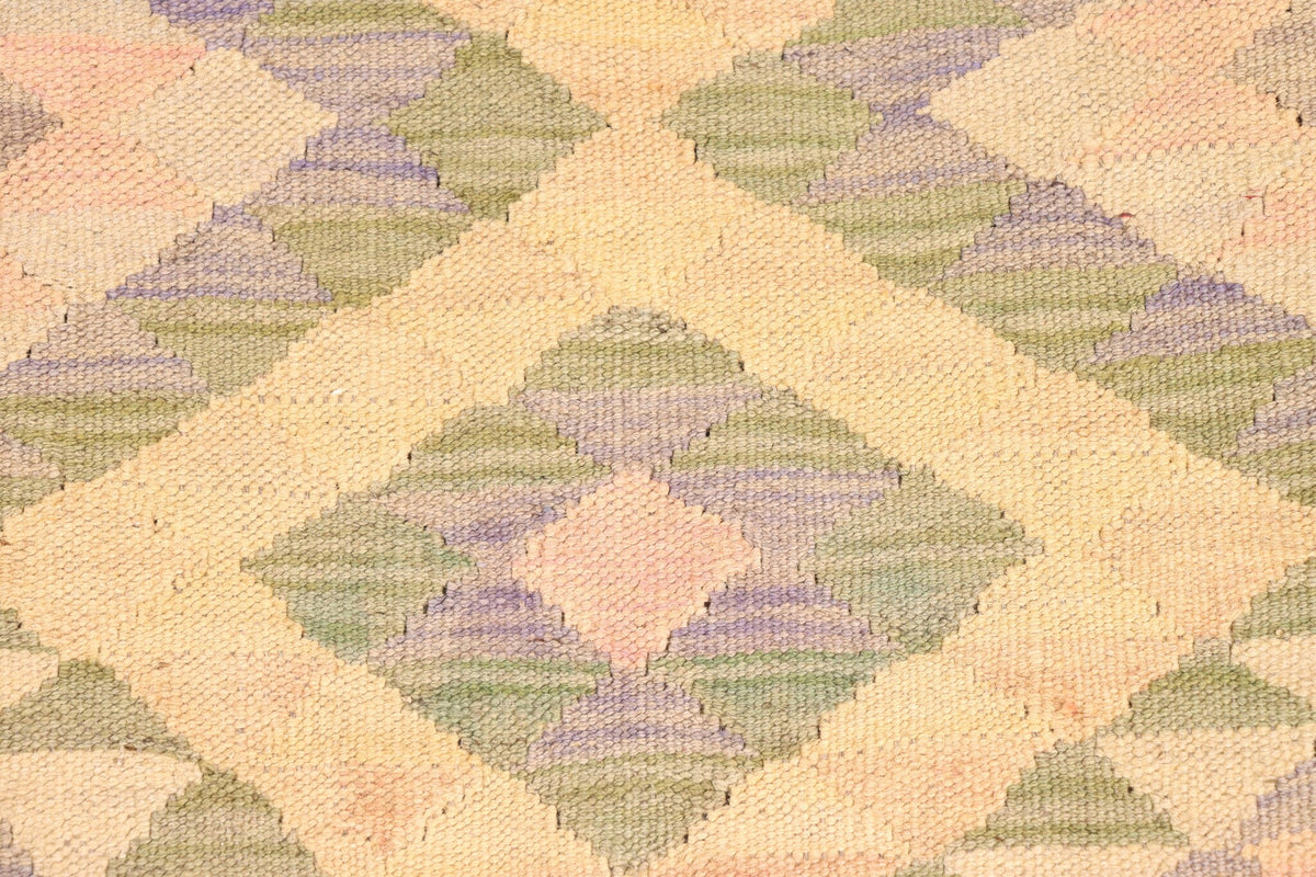 Natural-Tone Kilim Runner with Green and Violet Diamonds, 183 × 67 cm — detail 2