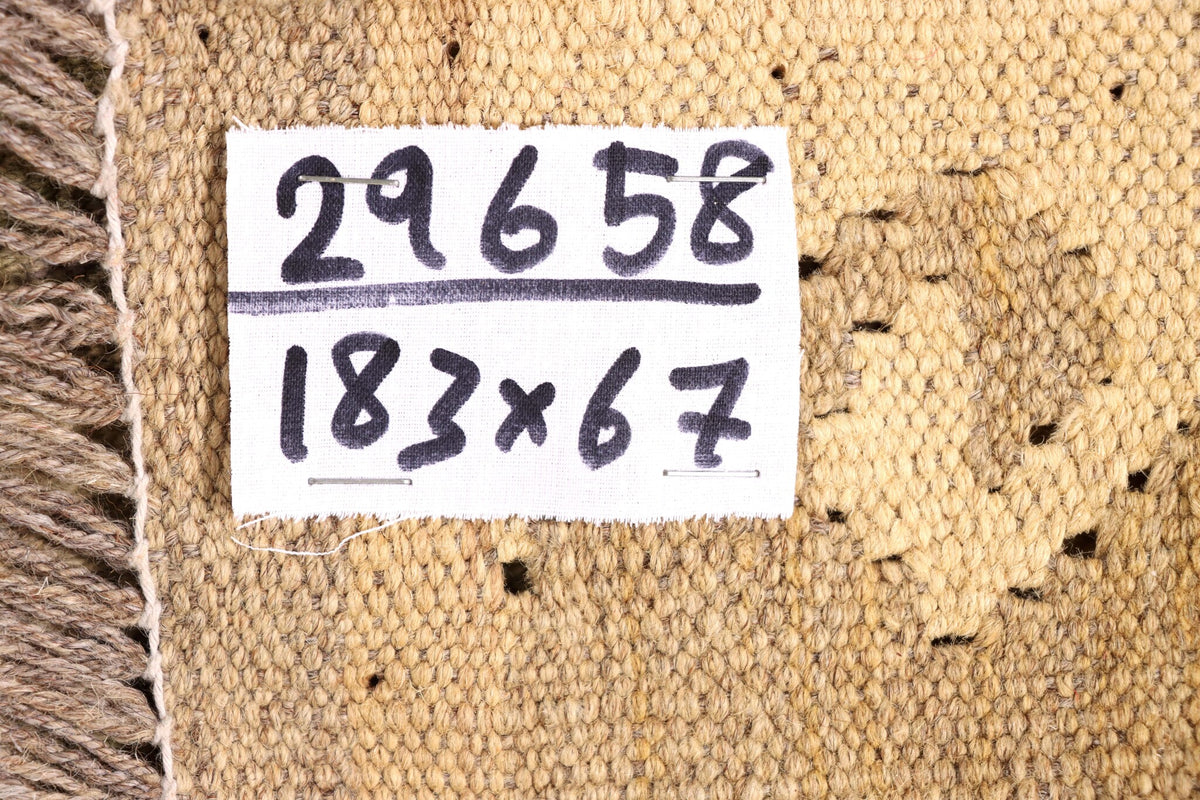 Natural-Tone Kilim Runner with Green and Violet Diamonds, 183 × 67 cm — detail 4