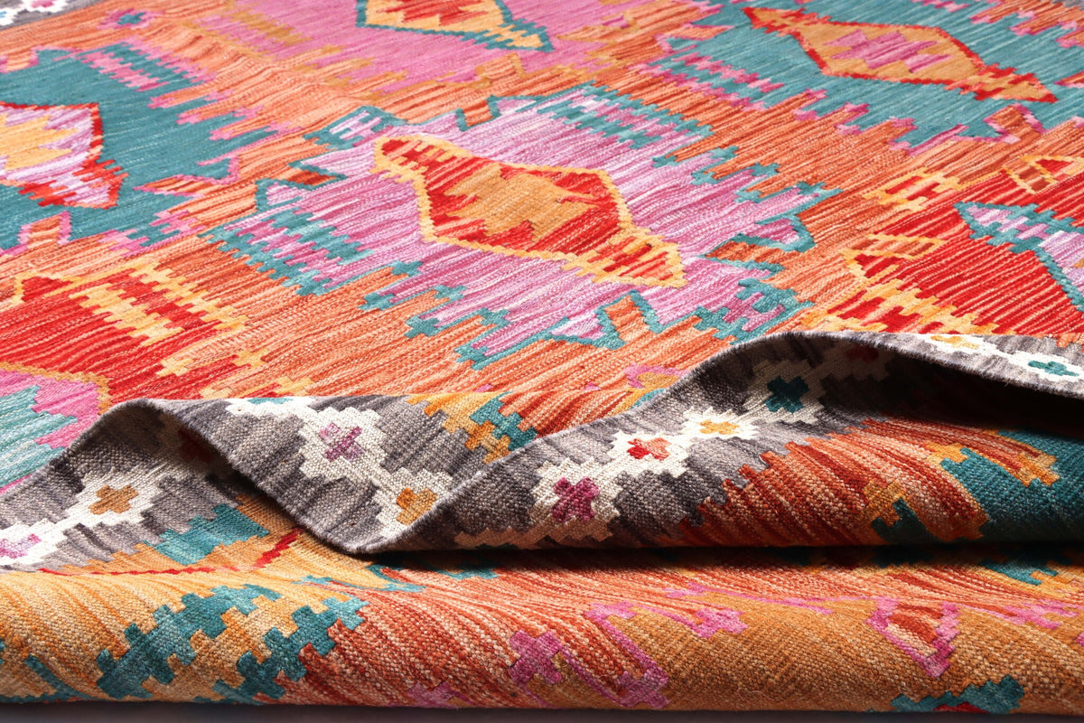 Colorful Elongated Medallion Kilim Rug, 196 × 152 cm — view 5