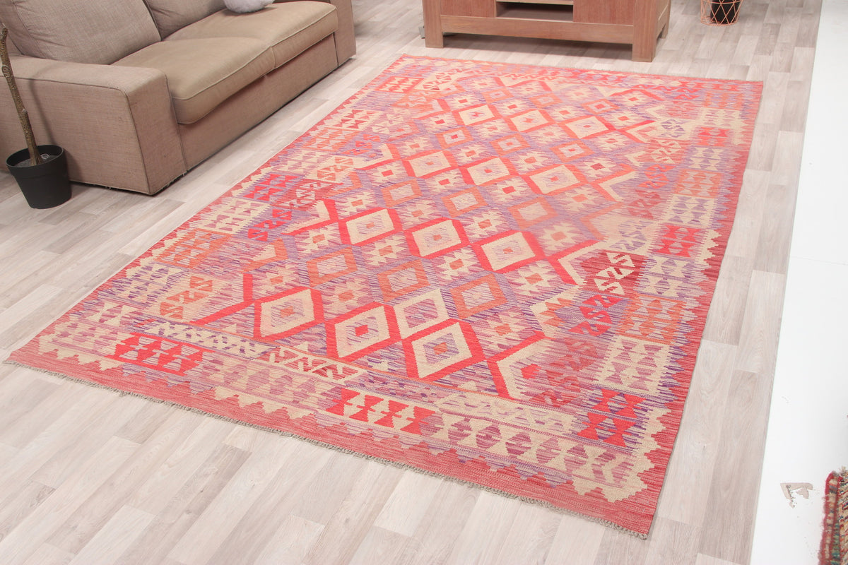 Pink and Red Kilim Rug with Light Border, 297 × 199 cm — view 3