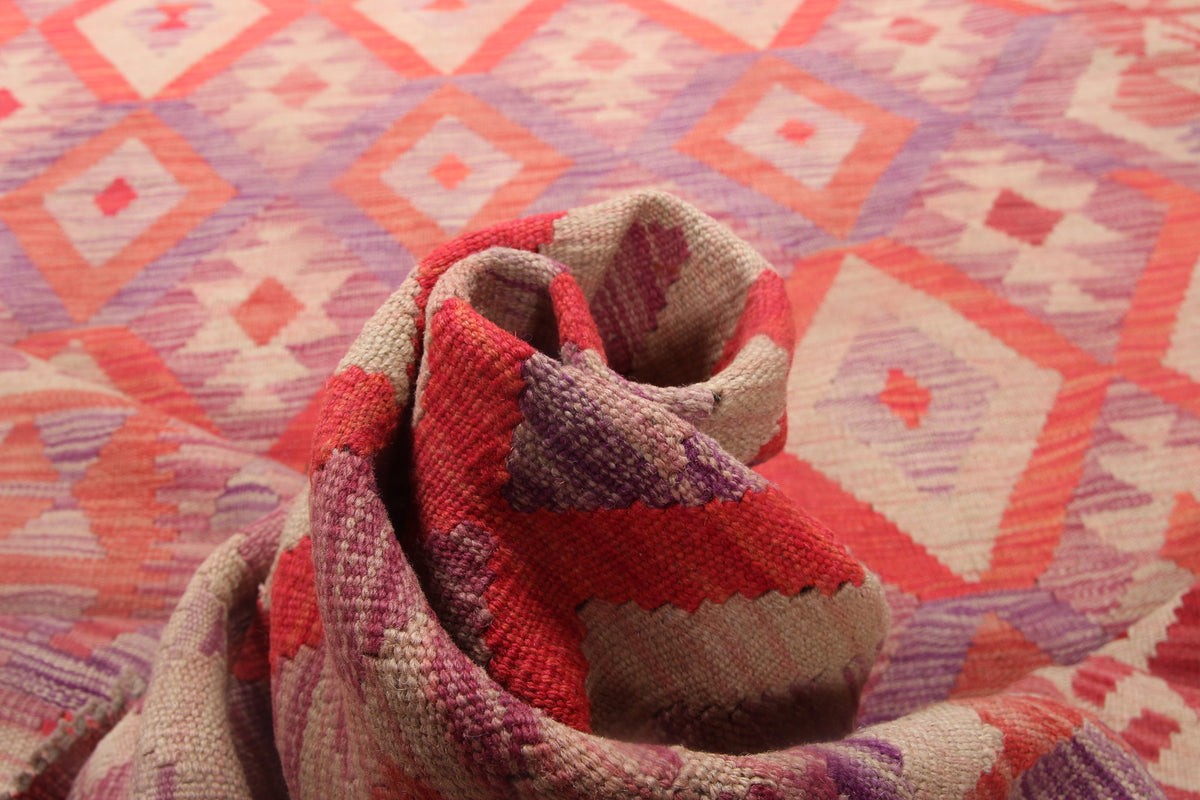 Pink and Red Kilim Rug with Light Border, 297 × 199 cm — view 6
