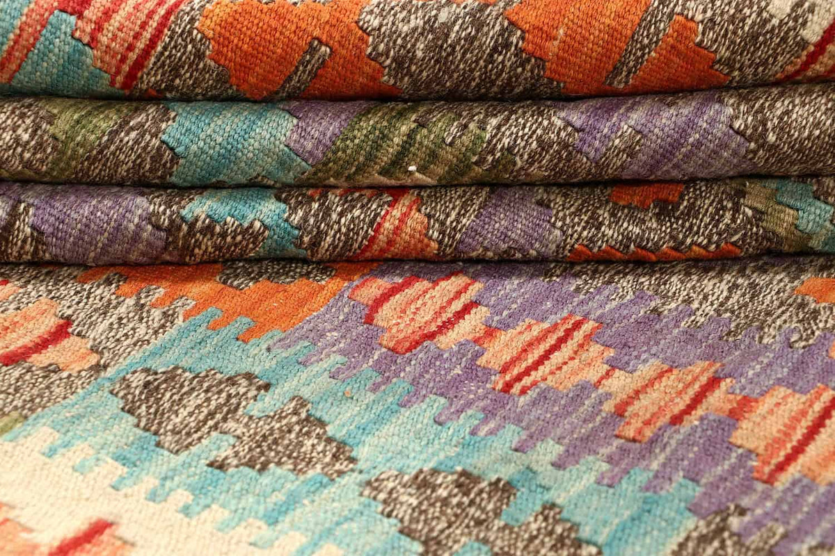 Colorful Large Medallion Kilim Rug, 194 × 151 cm — view 6
