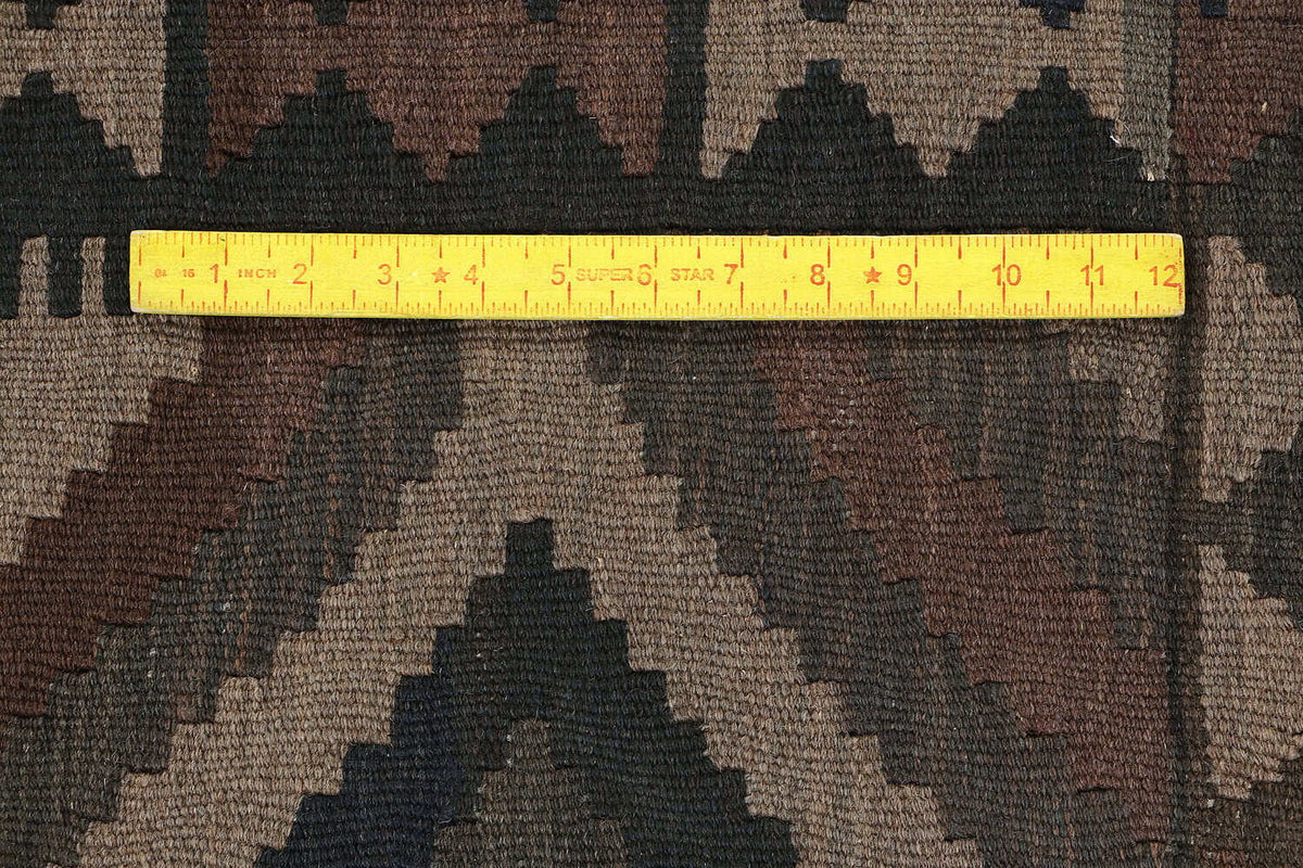 Brown Large Diamond Kilim Rug, 208 × 146 cm — view 4