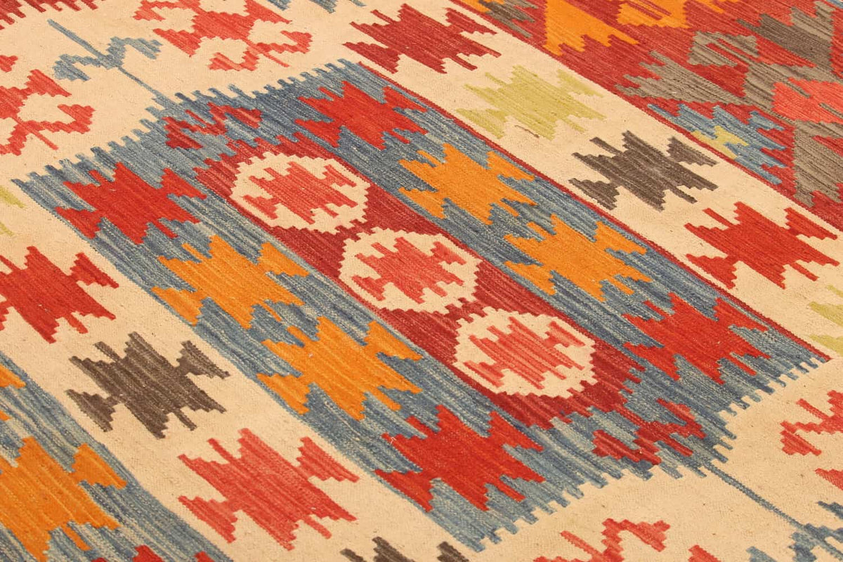 Red and Cream Medallion Kilim Rug, 295 × 204 cm — view 4