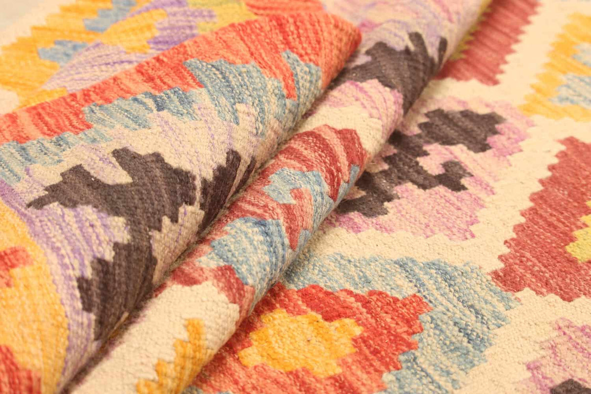 Colorful Diamond Motif Kilim Rug, 297 × 200 cm — view 4