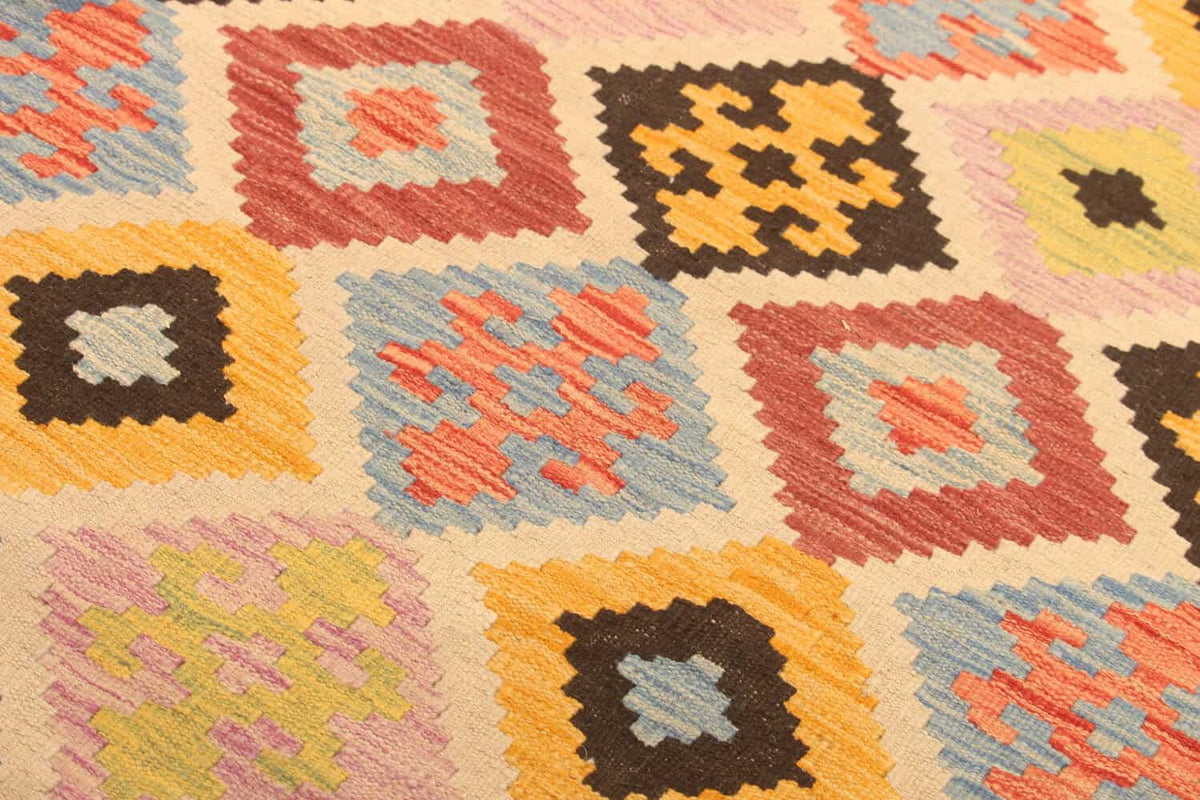 Colorful Diamond Motif Kilim Rug, 297 × 200 cm — view 5