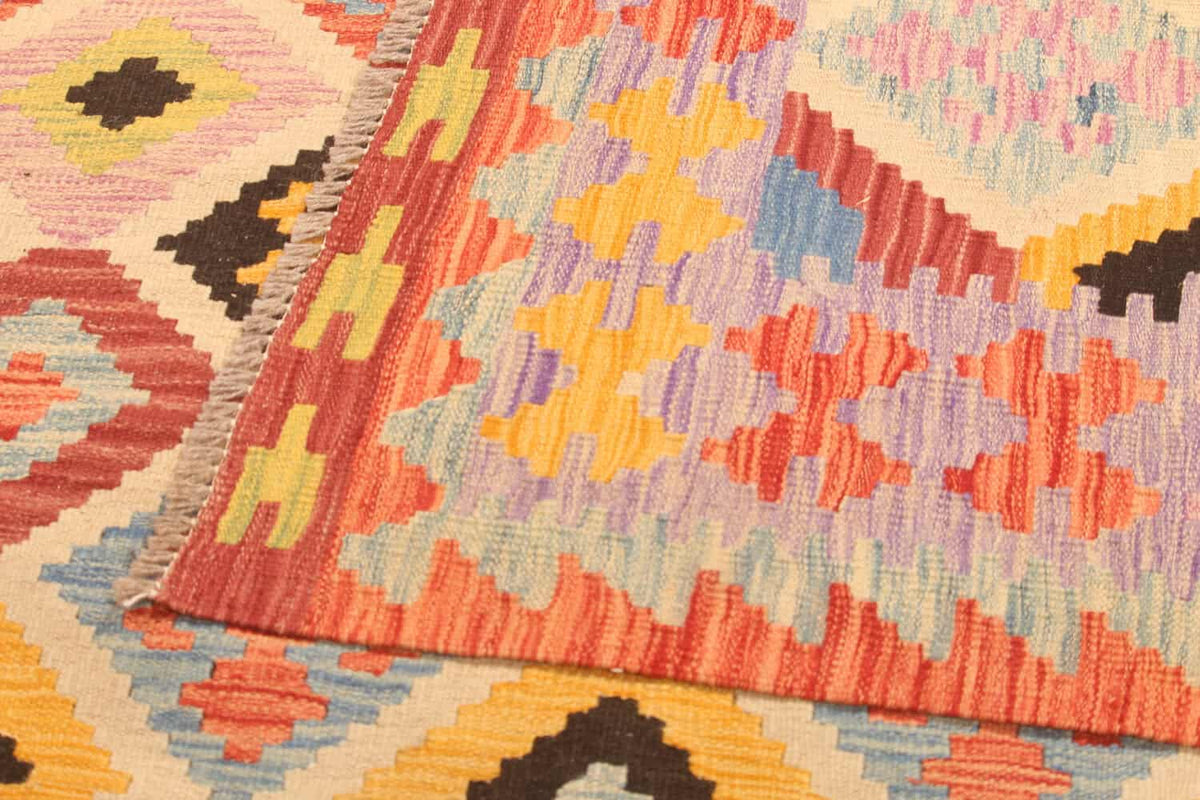 Colorful Diamond Motif Kilim Rug, 297 × 200 cm — view 8
