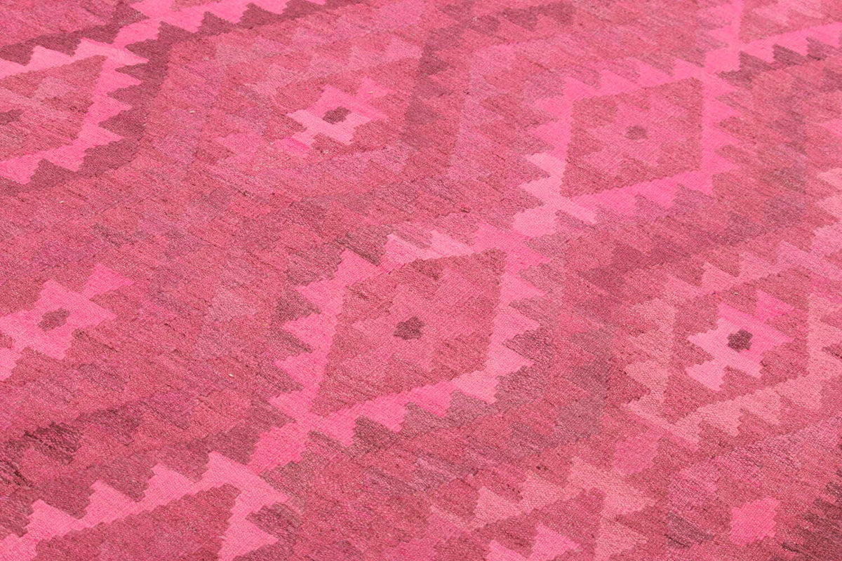 Bright Pink Fine Diamond Kilim Rug, 298 × 200 cm — view 5