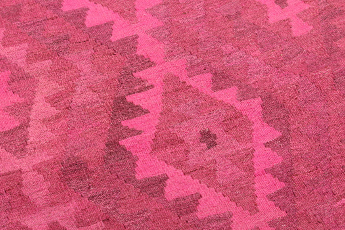Bright Pink Fine Diamond Kilim Rug, 298 × 200 cm — view 6