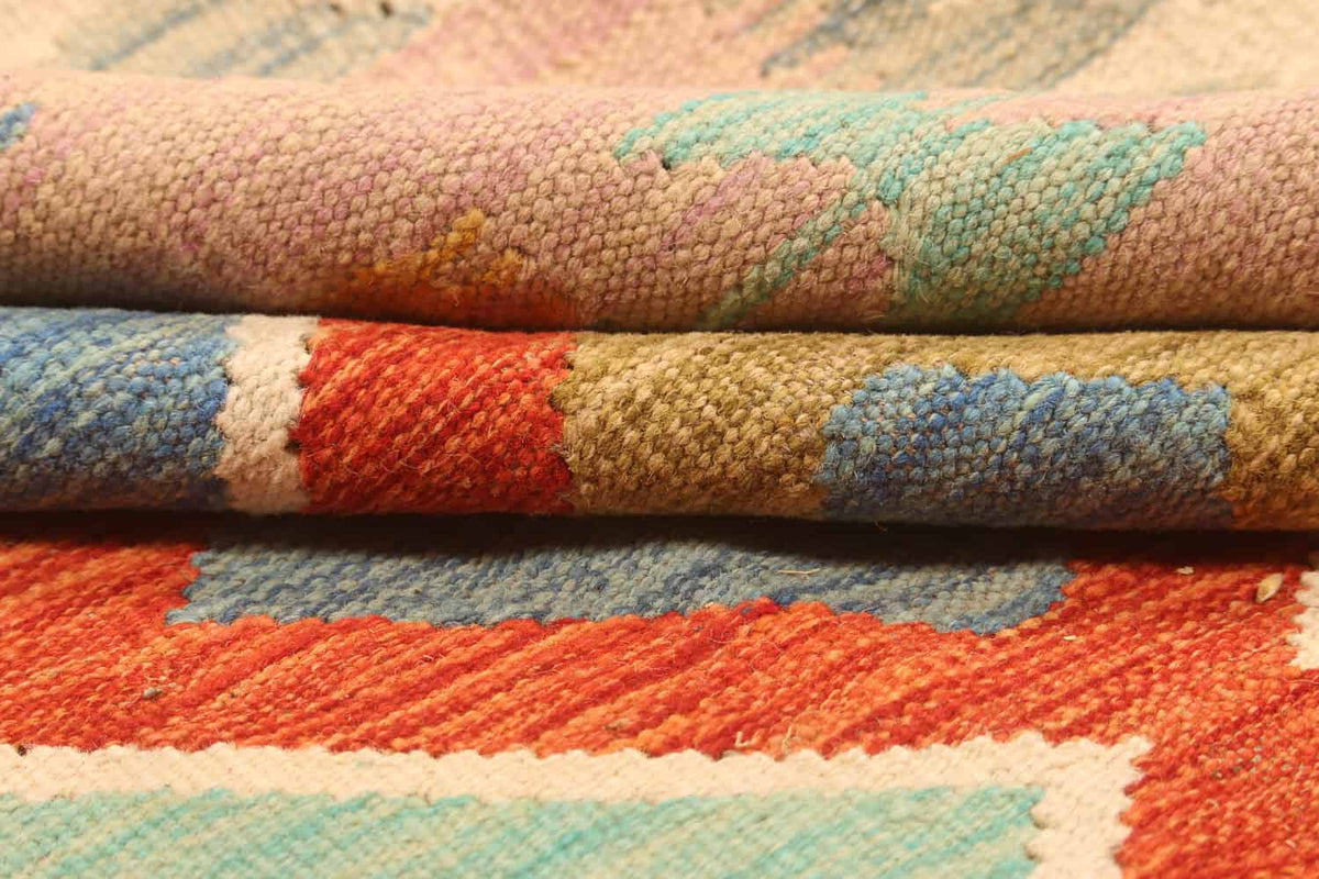 Pastel Kilim Rug with Large Diamonds, 299 × 196 cm — view 8