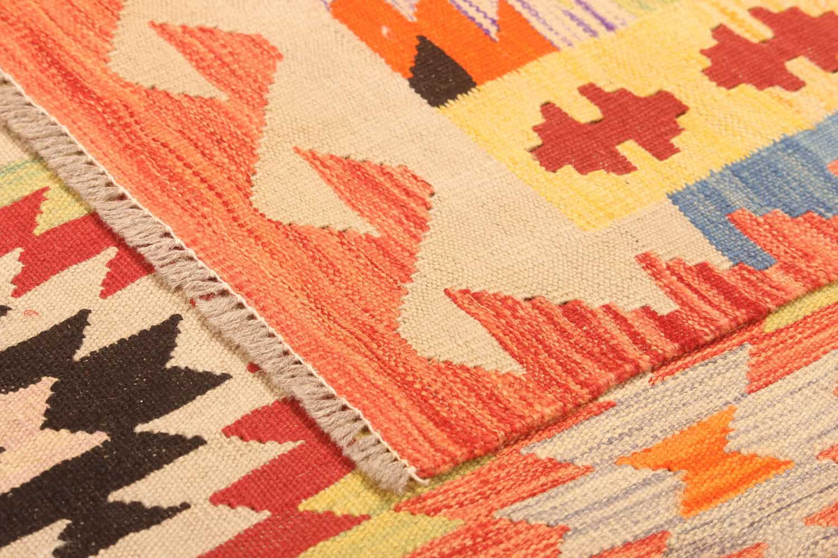 Red Outlined Diamond Kilim Rug, 300 × 195 cm — view 3