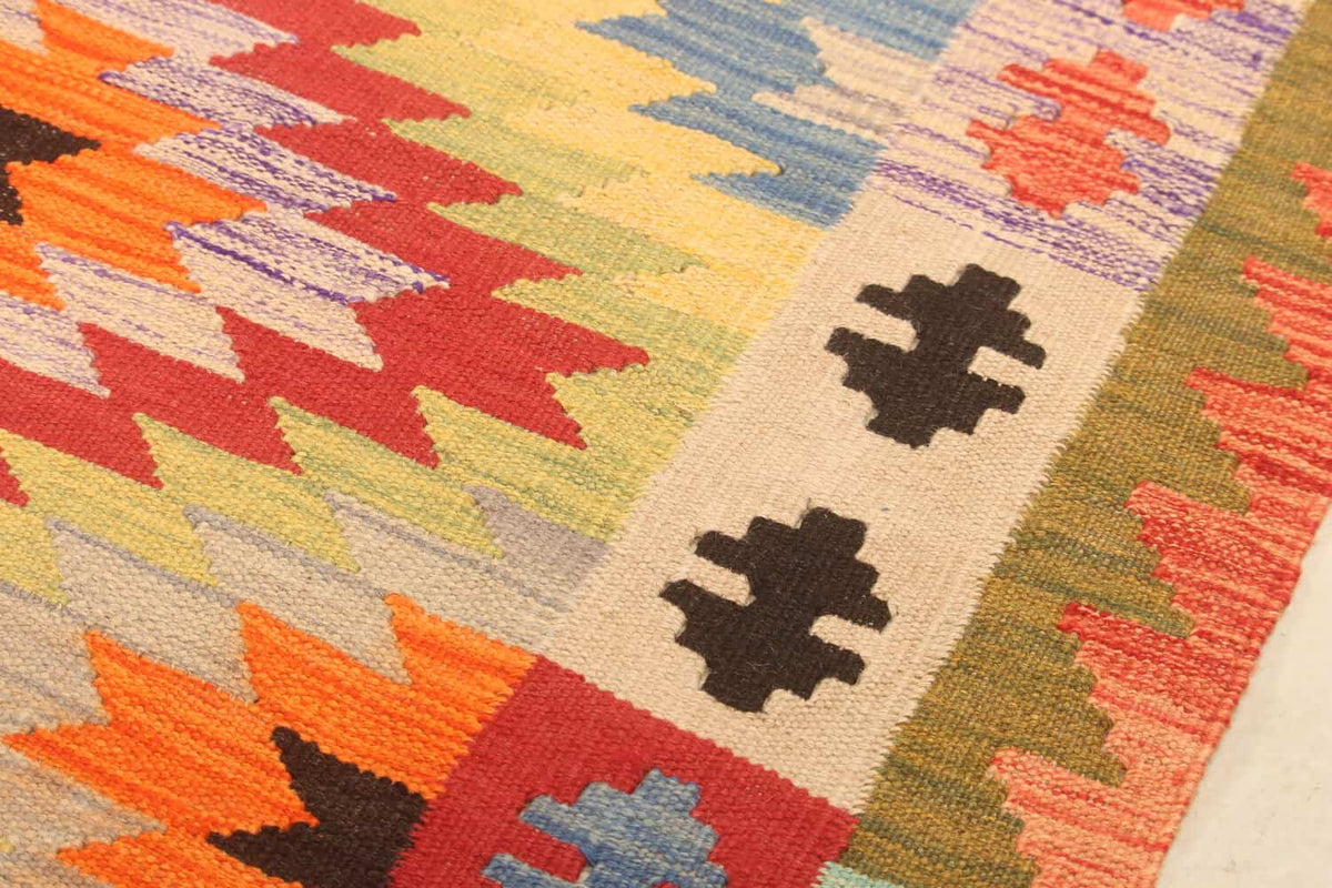 Red Outlined Diamond Kilim Rug, 300 × 195 cm — view 5