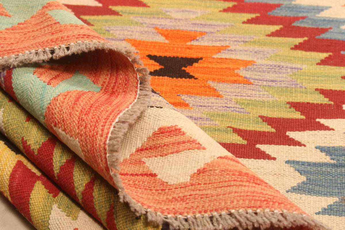 Red Outlined Diamond Kilim Rug, 300 × 195 cm — view 7