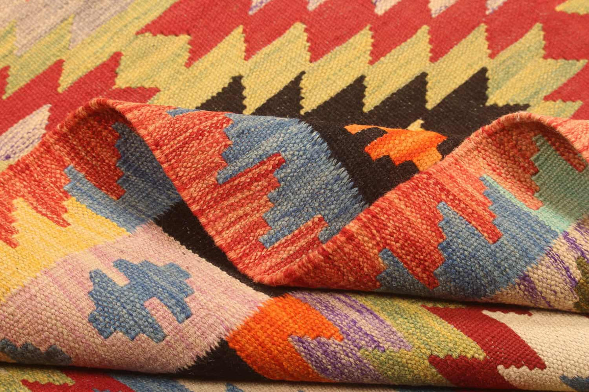 Red Outlined Diamond Kilim Rug, 300 × 195 cm — view 8