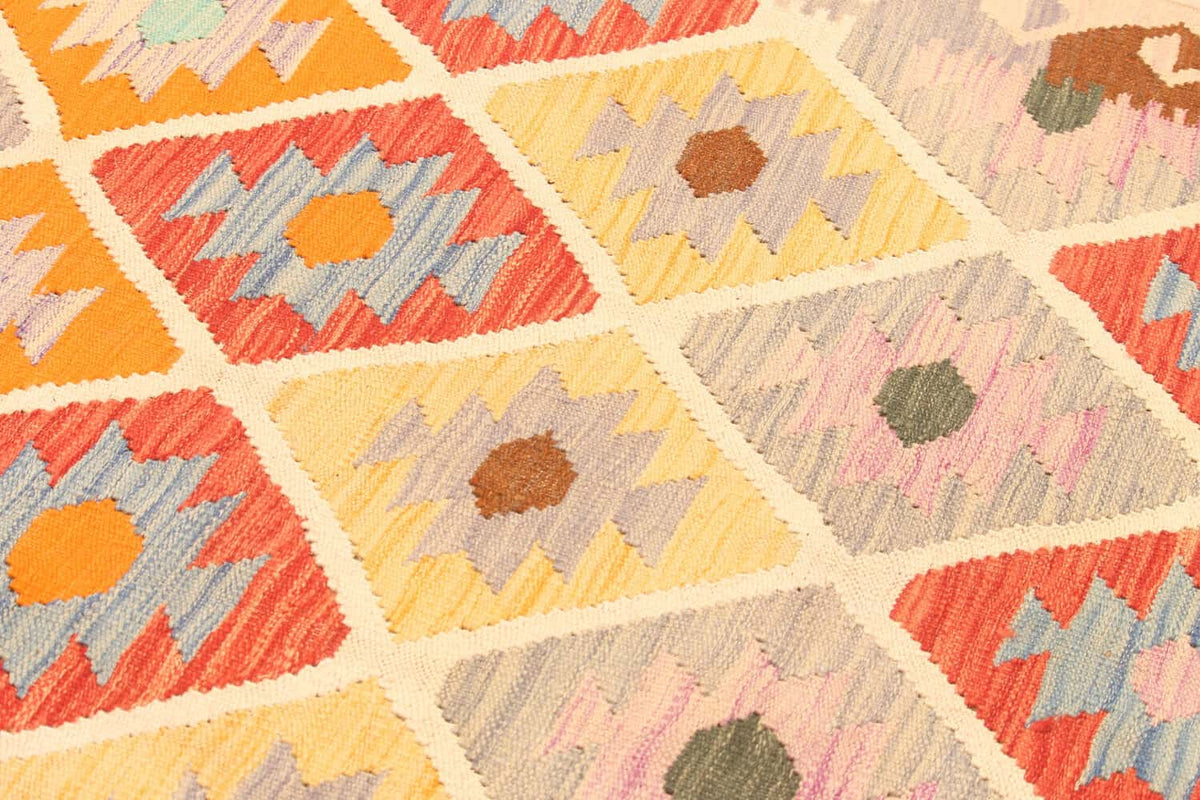 Light Ground Colorful Diamond Kilim Rug, 302 × 202 cm — view 7