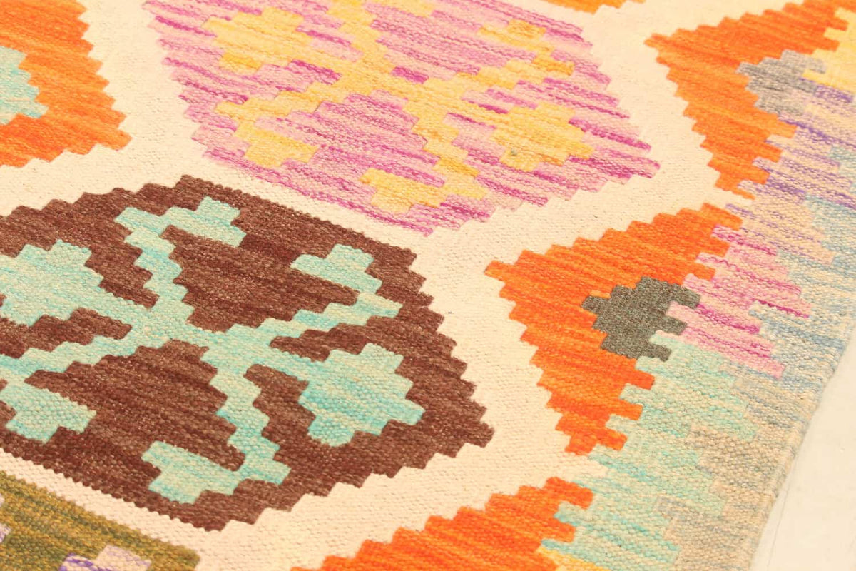 Colorful Hexagon Kilim Rug, 305 × 203 cm — view 4