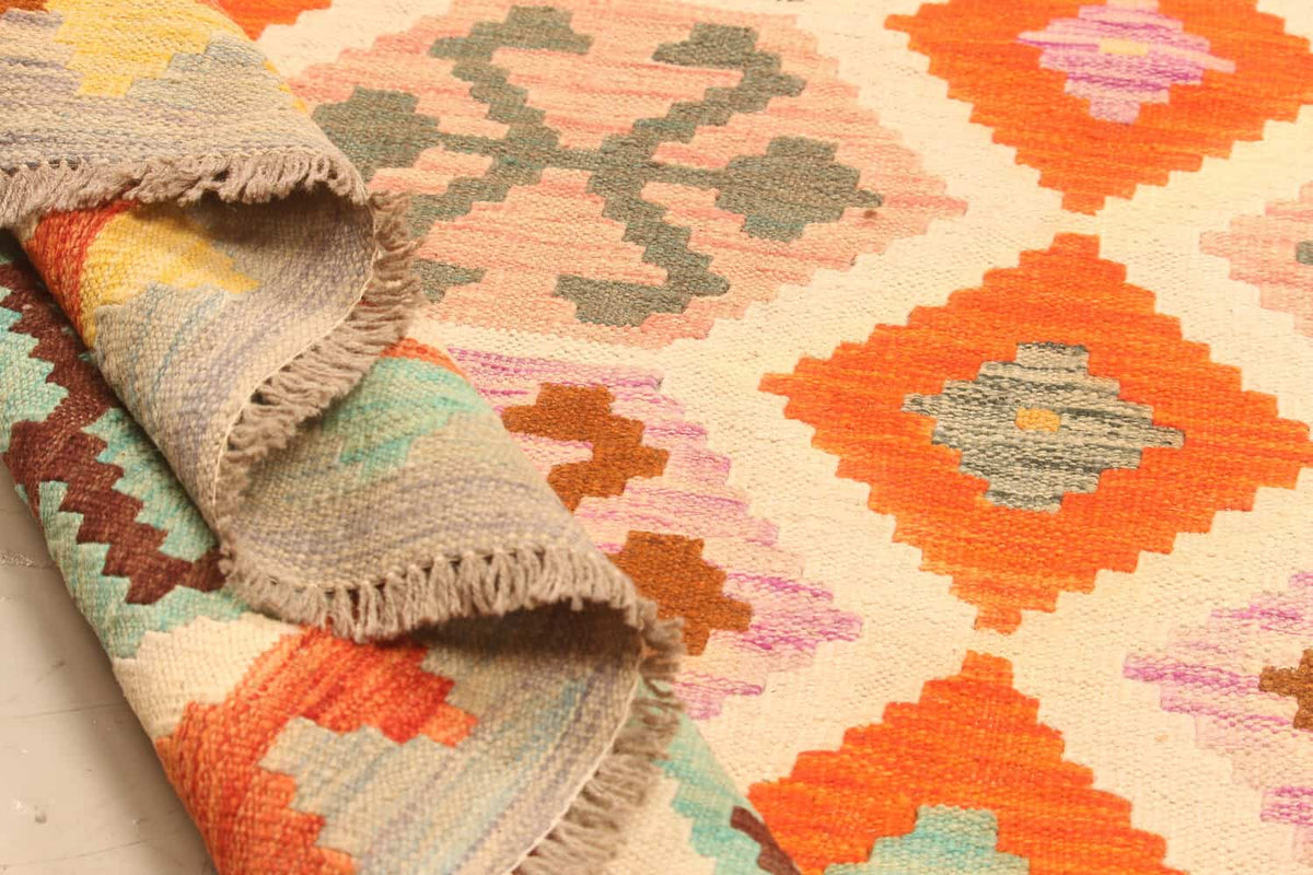 Colorful Hexagon Kilim Rug, 305 × 203 cm — view 6
