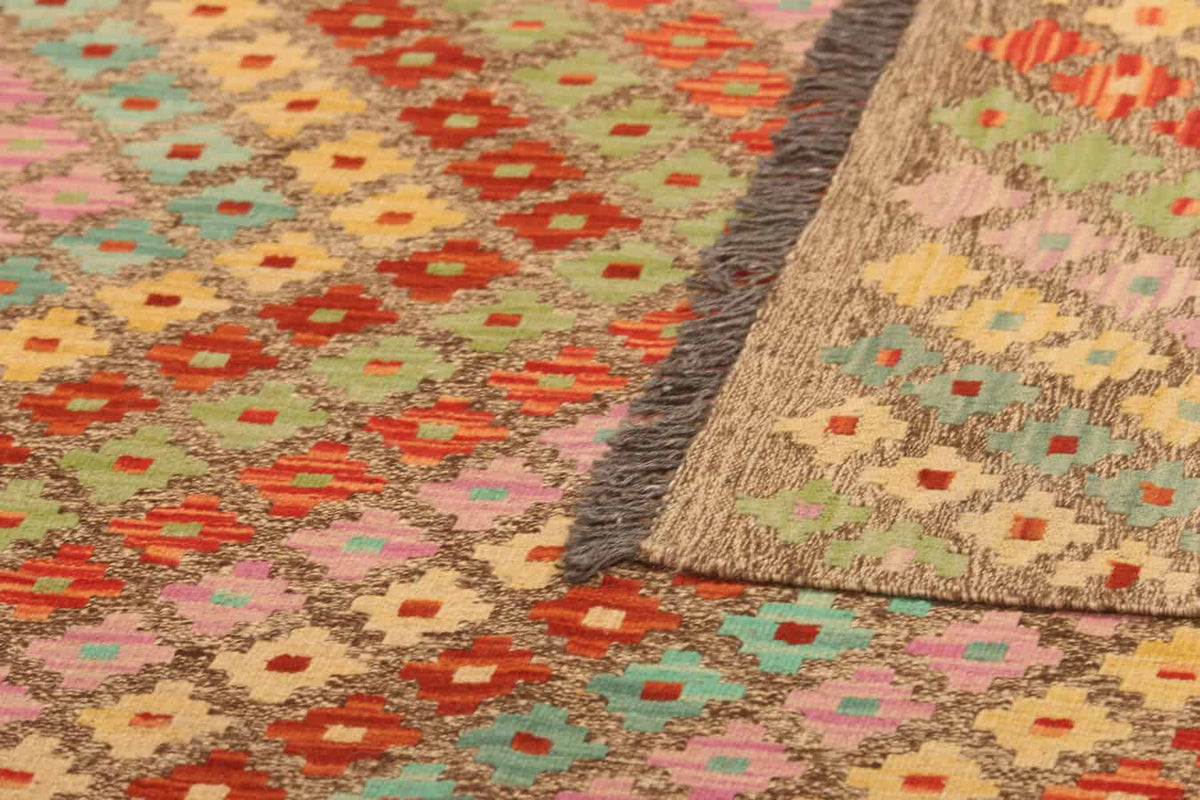 Multicolor Zigzag Kilim Rug, 305 × 206 cm — view 8