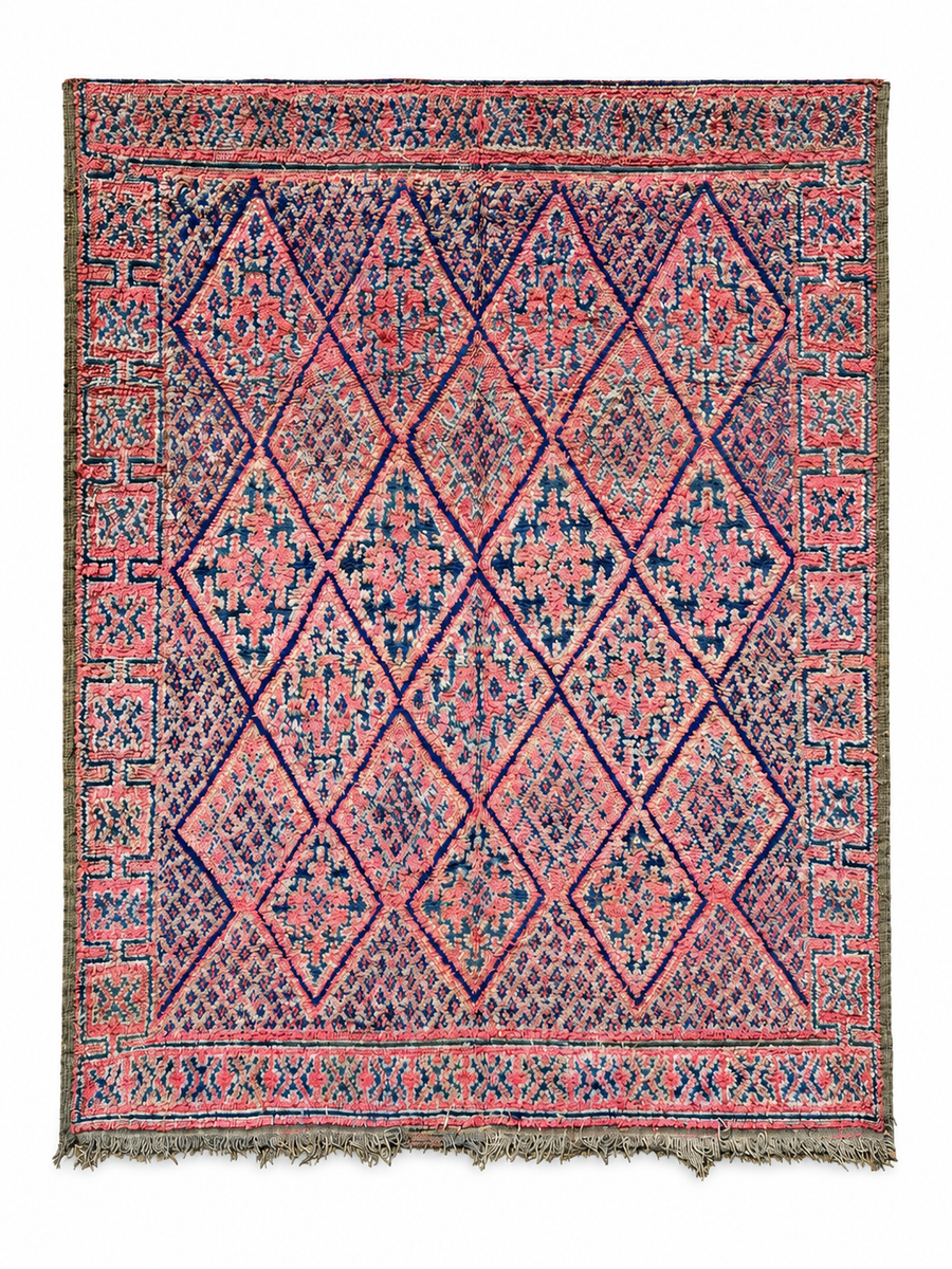 Pink and Gray Vintage Moroccan Rug with Dark Diamonds, 274 × 216 cm.