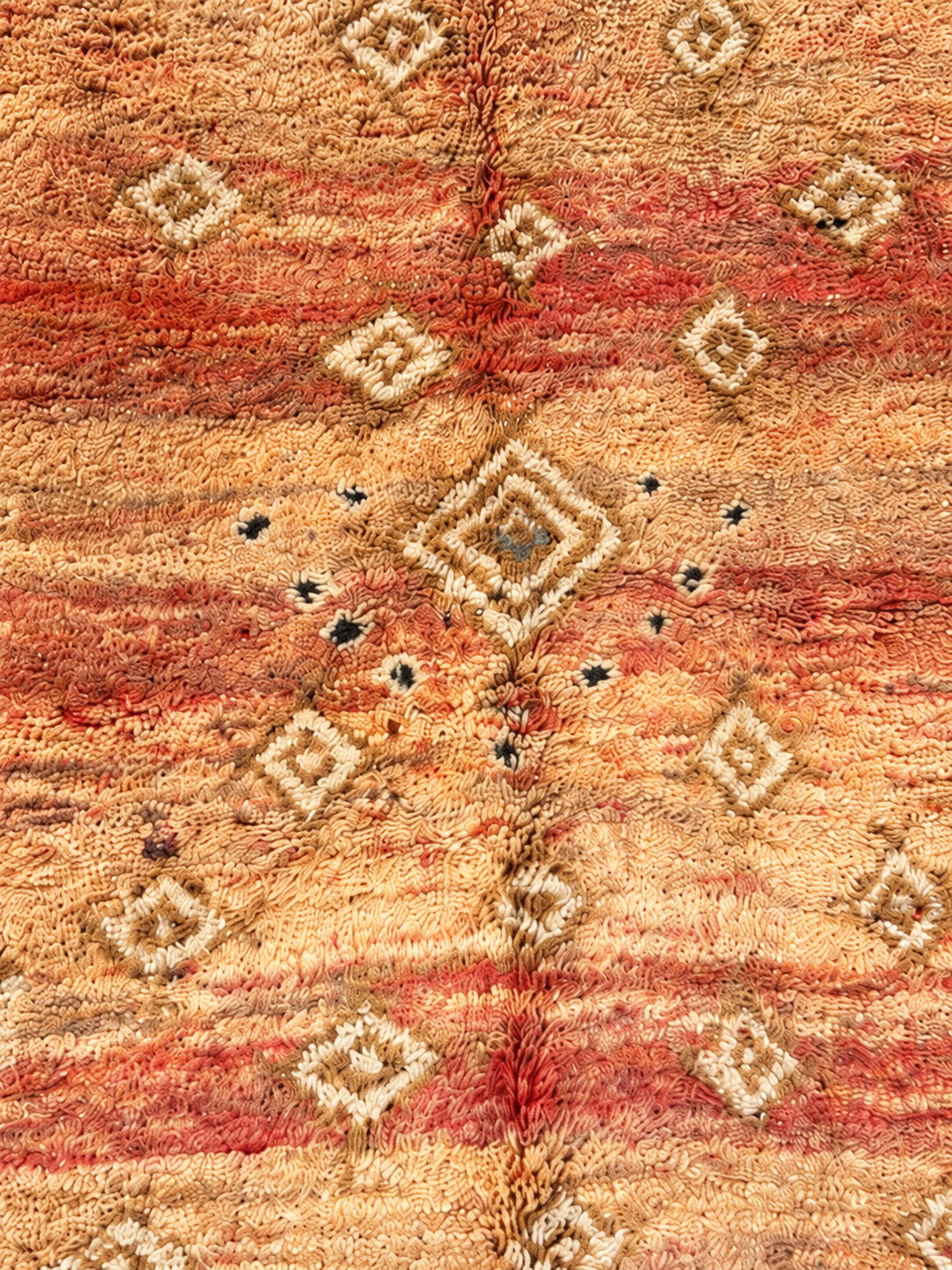Detail of Beige and Rust Vintage Moroccan Rug with Small Diamonds, 240 × 126 cm.