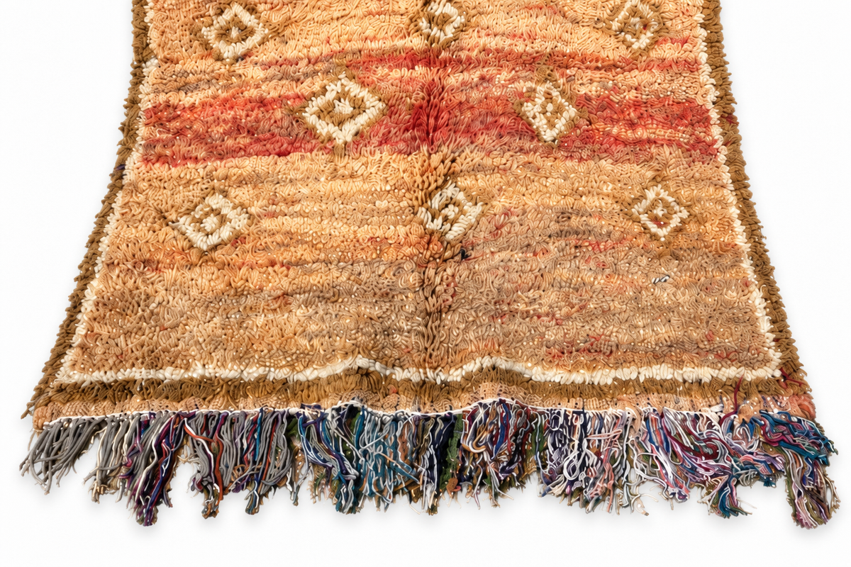 Edge detail of Beige and Rust Vintage Moroccan Rug with Small Diamonds, 240 × 126 cm.