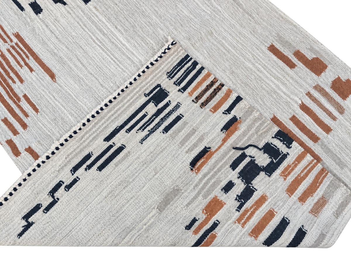 Gray and Copper Moroccan Kilim Rug, 320 × 232 cm — detail 4