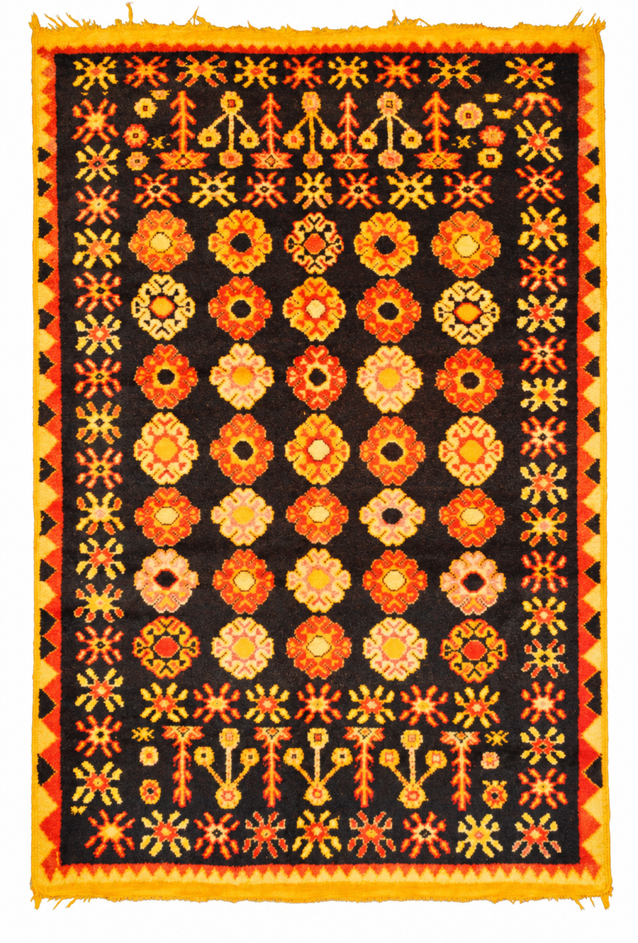 Kaltum Vintage Moroccan Rug, 245 × 150 cm.