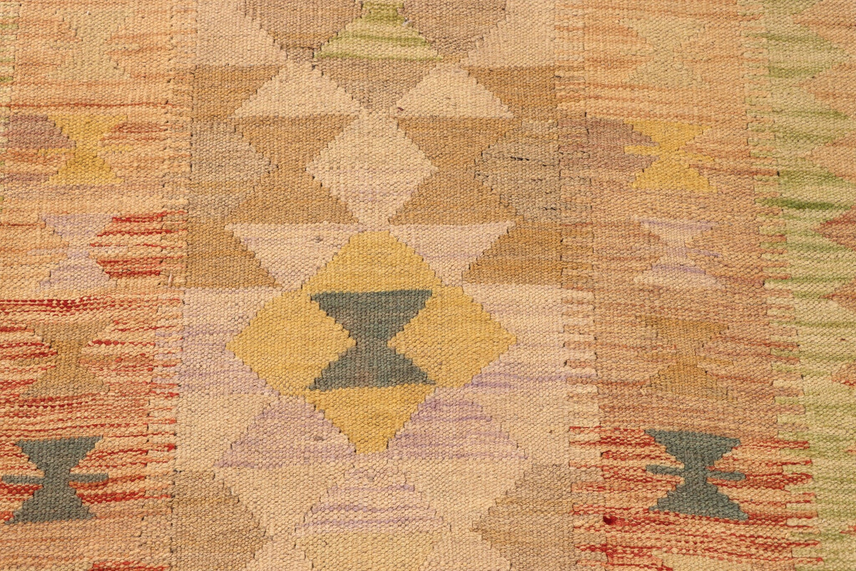 Apricot Pastel Diamond Kilim Runner, 247 × 82 cm — detail 2