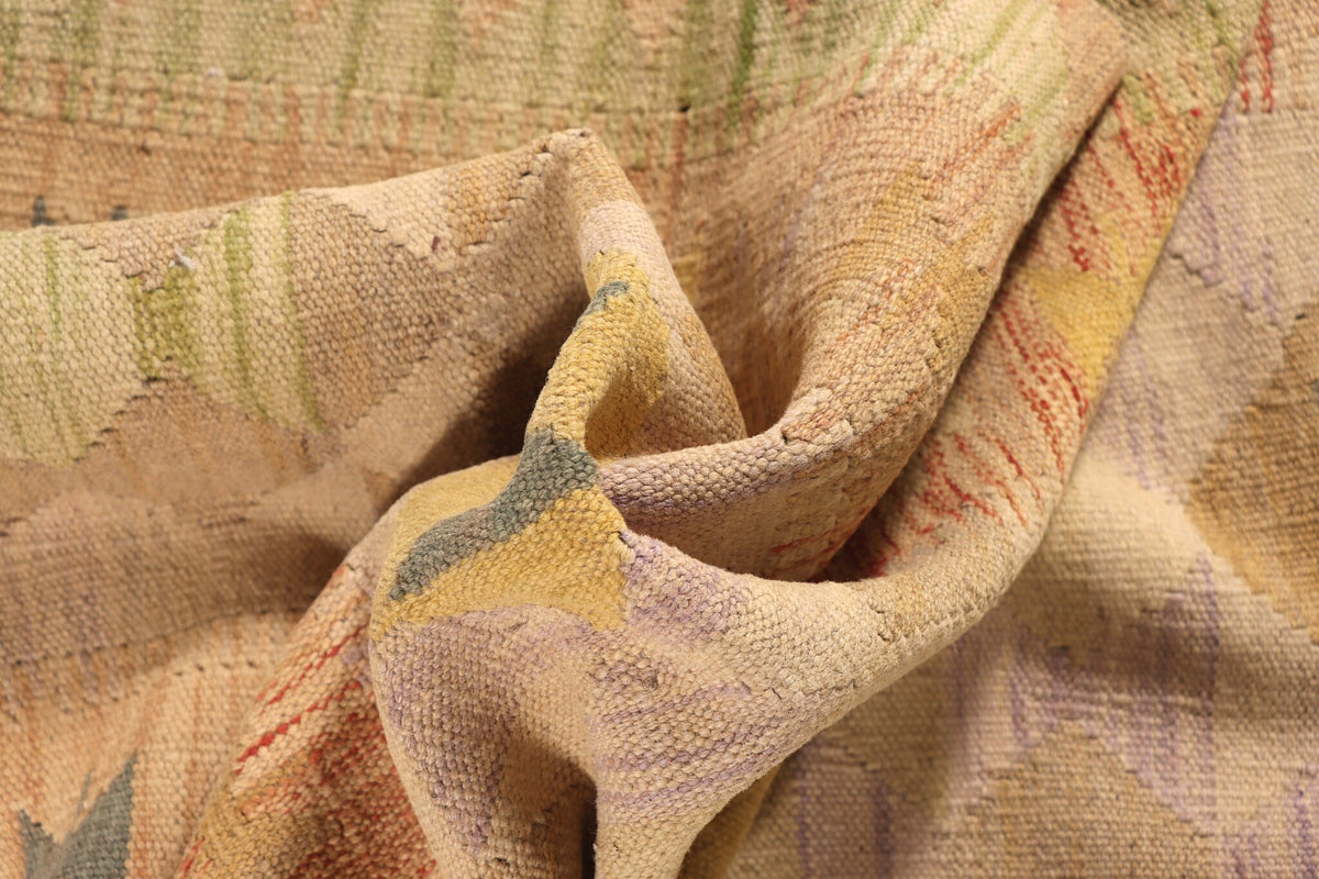 Apricot Pastel Diamond Kilim Runner, 247 × 82 cm — detail 3