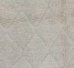 Pile texture detail of Cream Vintage Beni Ourain Rug with Subtle Diamonds, 270 × 190 cm.