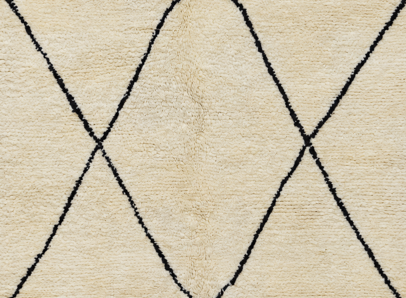 Detail of Cream and Black Vintage Beni Ourain Rug with Large Diamonds, 250 × 160 cm.