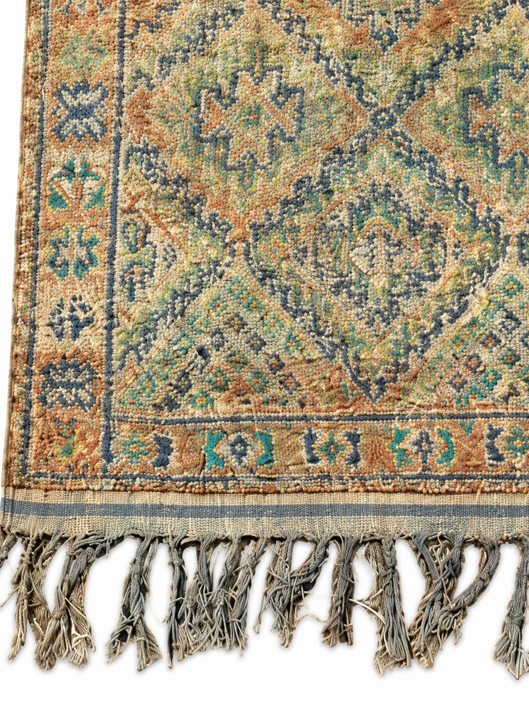 Edge detail of Beige and Green Vintage Moroccan Rug with Diamond Grid, 360 × 210 cm.