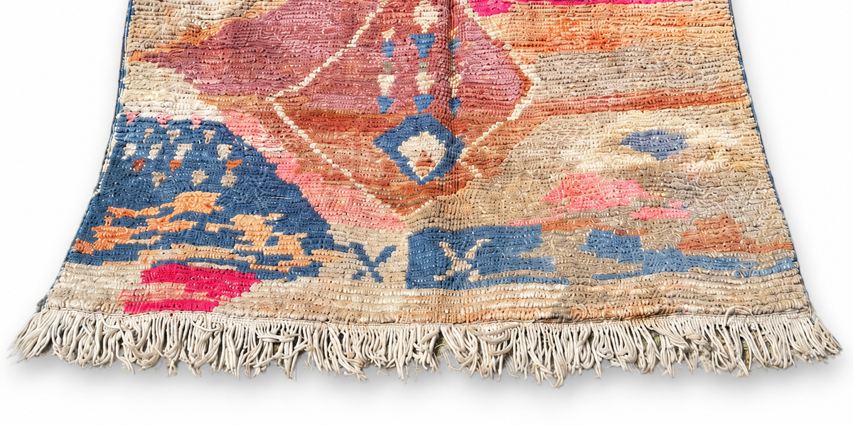 Edge detail of Red and Blue Vintage Moroccan Rug with Geometric Motifs, 262 × 150 cm.